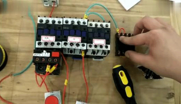 Y系列高壓三相異步電動機(jī)的功率控制需要哪些元件？