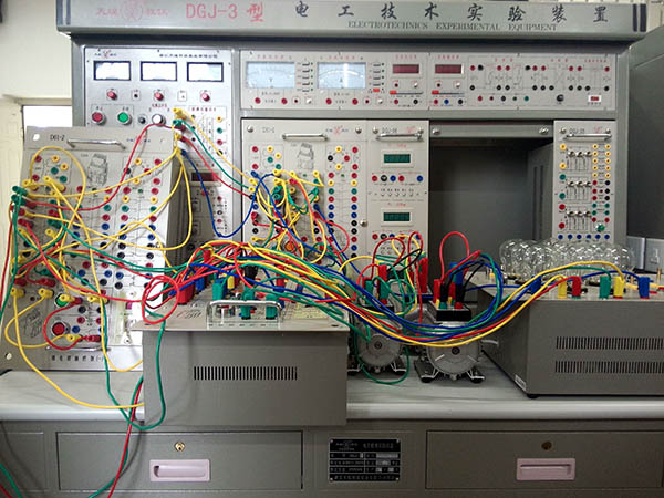 三相異步電動機有哪些電氣保護措施？